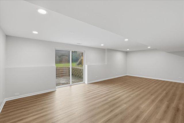 1236 Noble Drive, Port Barrington, IL 60010