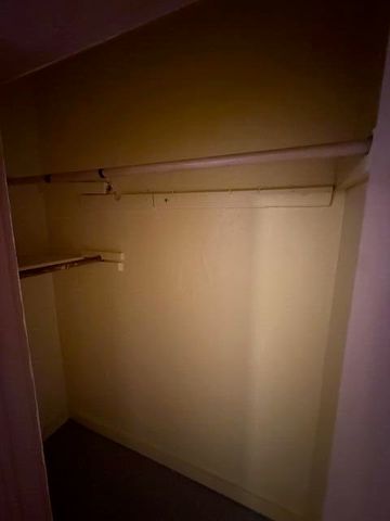 2333 N Lyon Avenue, Springfield, MO 65803