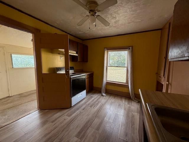 2333 N Lyon Avenue, Springfield, MO 65803