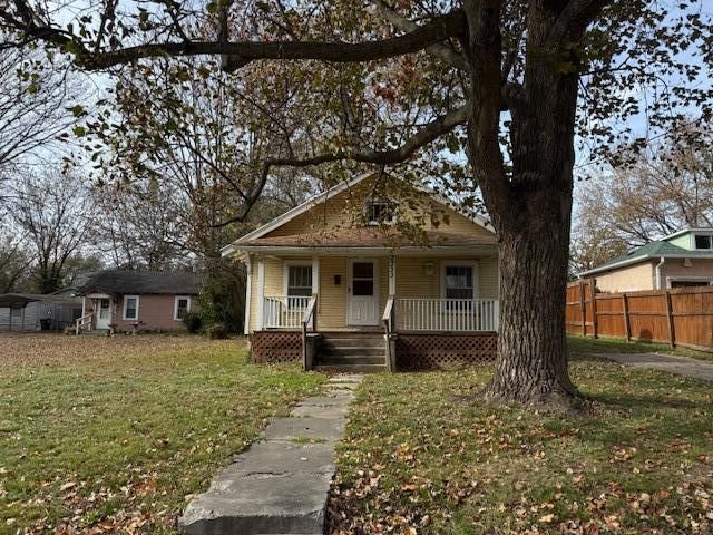 2333 N Lyon Avenue, Springfield, MO 65803
