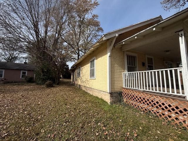 2333 N Lyon Avenue, Springfield, MO 65803