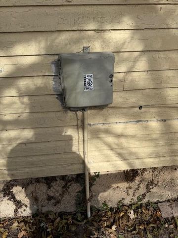 2333 N Lyon Avenue, Springfield, MO 65803