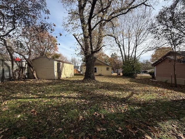 2333 N Lyon Avenue, Springfield, MO 65803