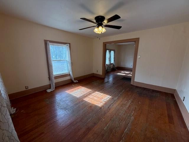 2333 N Lyon Avenue, Springfield, MO 65803