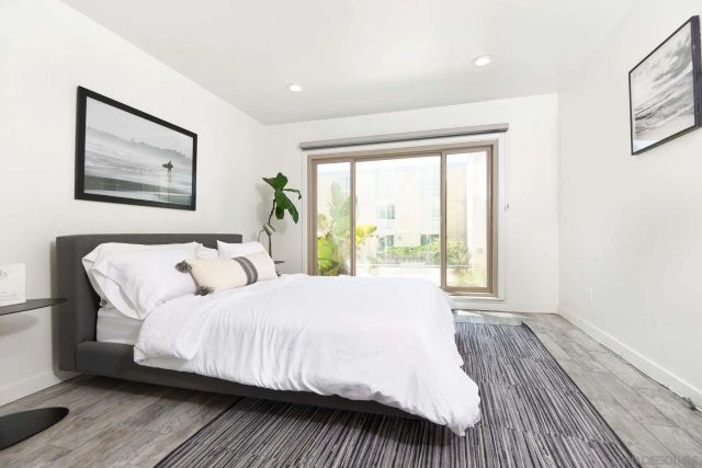 220 Coast Blvd 1B, La Jolla, CA 92037
