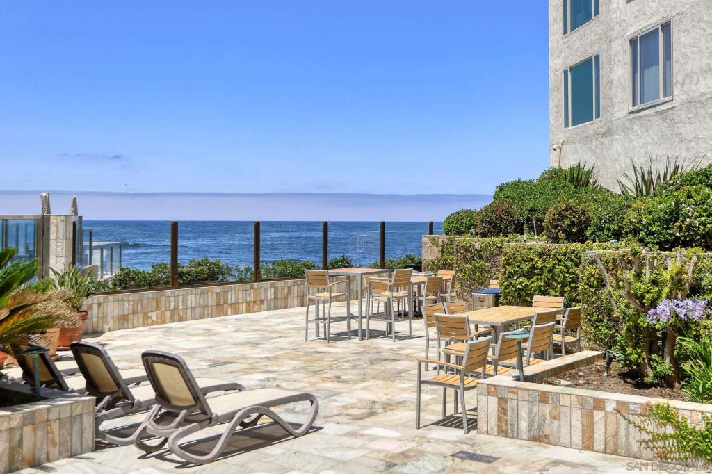 220 Coast Blvd 1B, La Jolla, CA 92037