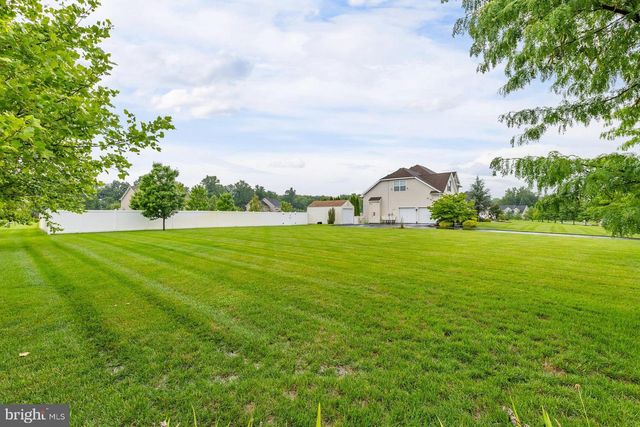 7 PALOMINO CIR, Mantua, NJ 08051