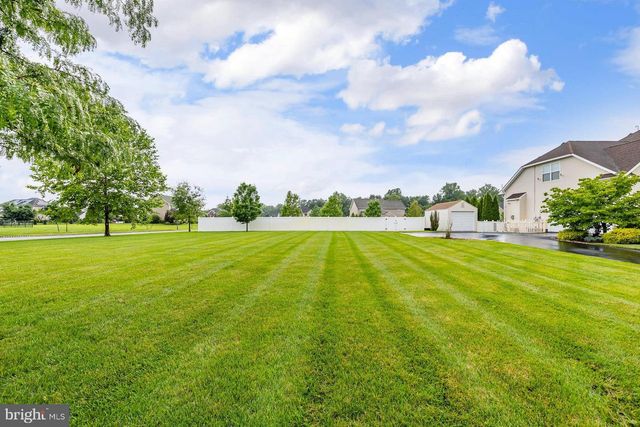 7 PALOMINO CIR, Mantua, NJ 08051