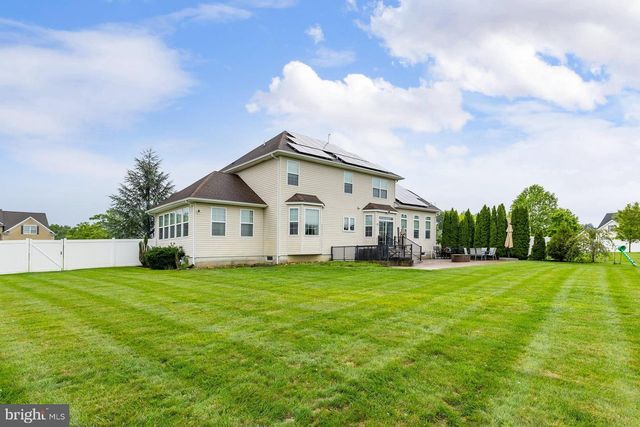 7 PALOMINO CIR, Mantua, NJ 08051