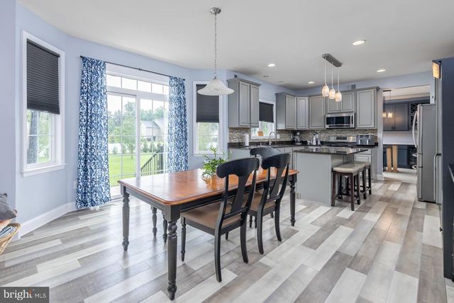 7 PALOMINO CIR, Mantua, NJ 08051