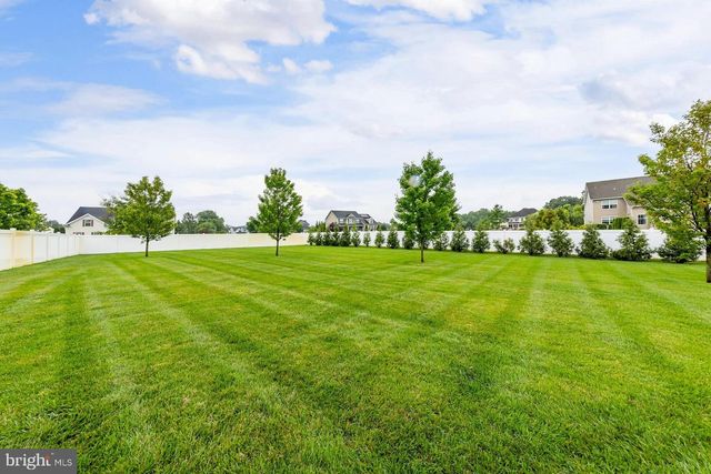 7 PALOMINO CIR, Mantua, NJ 08051