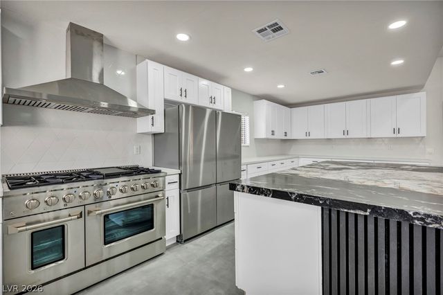 2520 Silverton Drive, Las Vegas, NV 89134