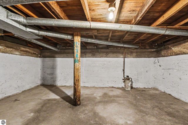 601 N Arcade Street, Gladwin, MI 48624