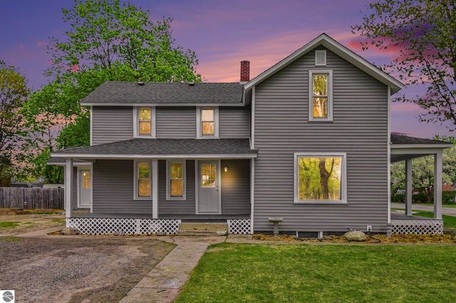 601 N Arcade Street, Gladwin, MI 48624