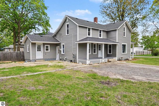 601 N Arcade Street, Gladwin, MI 48624
