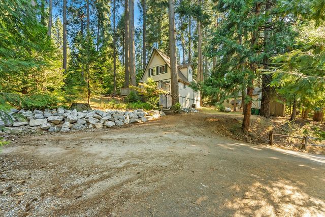 3533 Gold Ridge Trl, Pollock Pines, CA 95726
