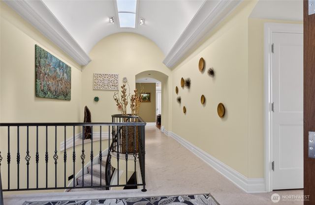 10419 NE 53RD Street, Kirkland, WA 98033