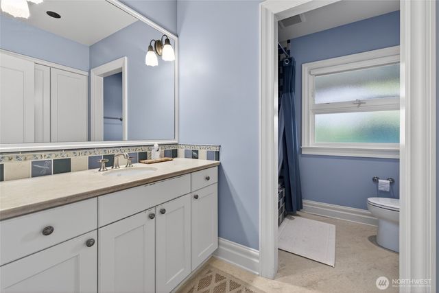 10419 NE 53RD Street, Kirkland, WA 98033