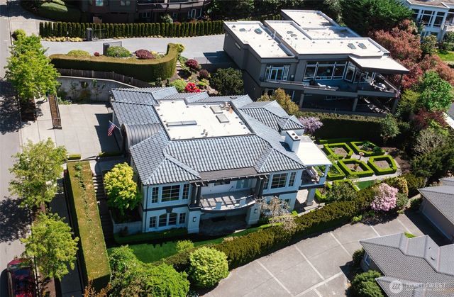 10419 NE 53RD Street, Kirkland, WA 98033