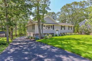 11 Madeline Road, Teaticket, MA 02536