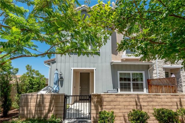 22964 Harvest Mill, Saugus, CA 91350