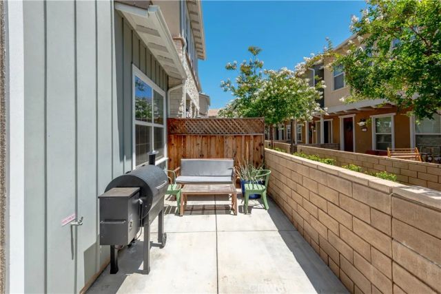 22964 Harvest Mill, Saugus, CA 91350