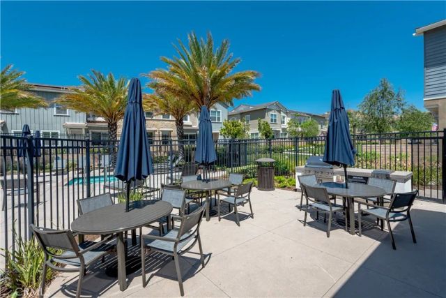 22964 Harvest Mill, Saugus, CA 91350