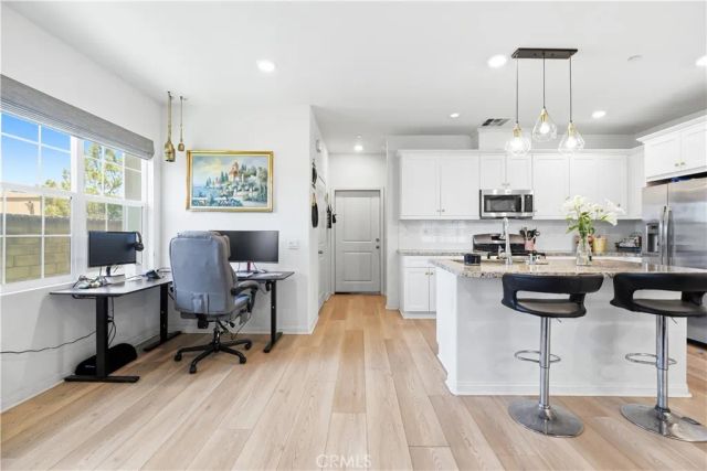 22964 Harvest Mill, Saugus, CA 91350