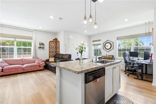 22964 Harvest Mill, Saugus, CA 91350