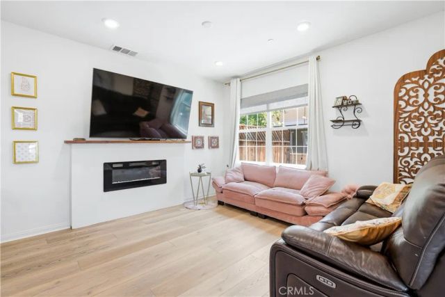 22964 Harvest Mill, Saugus, CA 91350