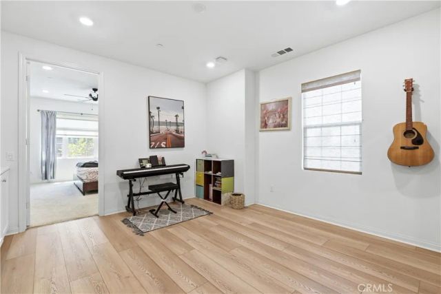 22964 Harvest Mill, Saugus, CA 91350