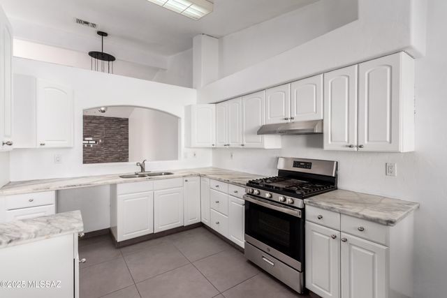 329 W Santa Barbara Street, Nogales, AZ 85621