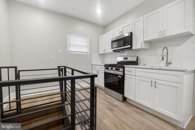 5437 WEBSTER ST, Philadelphia, PA 19143