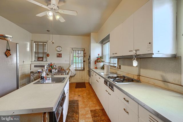 3212 DORCHESTER RD, Baltimore, MD 21215