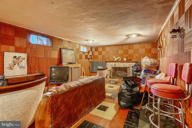 3212 DORCHESTER RD, Baltimore, MD 21215