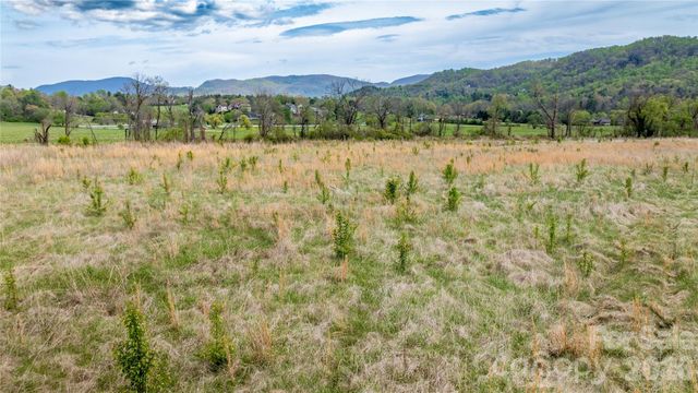 1720 Cane Creek Road, Fletcher, NC 28732