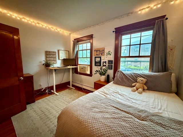 33 Pearl Street 1, Newton, MA 02458