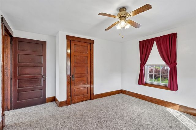 300 N Hamilton STREET, Springdale Twp, PA 15049