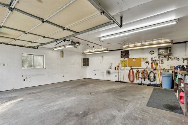 300 N Hamilton STREET, Springdale Twp, PA 15049