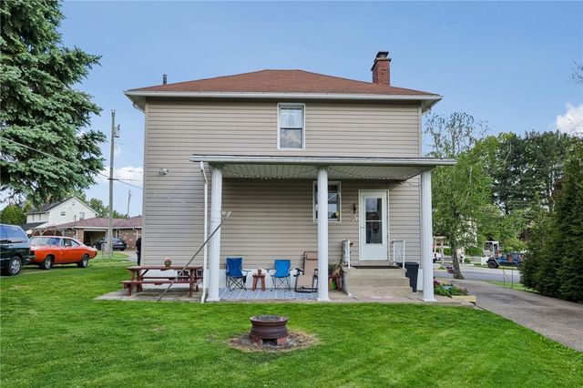 300 N Hamilton STREET, Springdale Twp, PA 15049