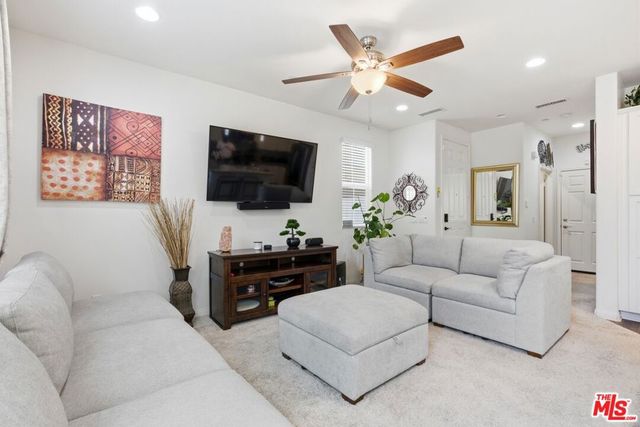 22820 W Olive Way, West Hills, CA 91304