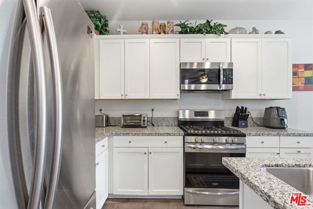 22820 W Olive Way, West Hills, CA 91304