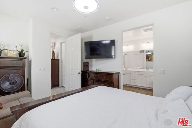 22820 W Olive Way, West Hills, CA 91304