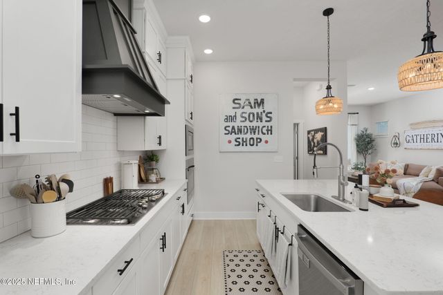 10037 ELEMENT Road, Jacksonville, FL 32256