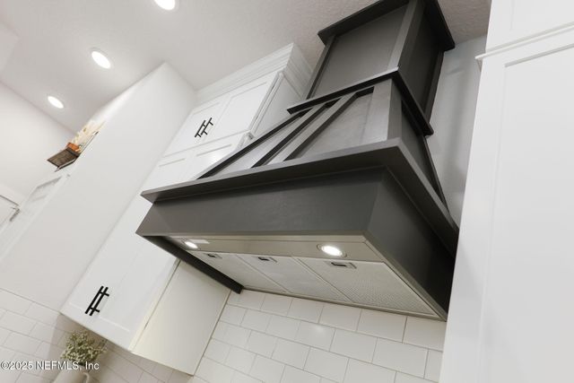 10037 ELEMENT Road, Jacksonville, FL 32256