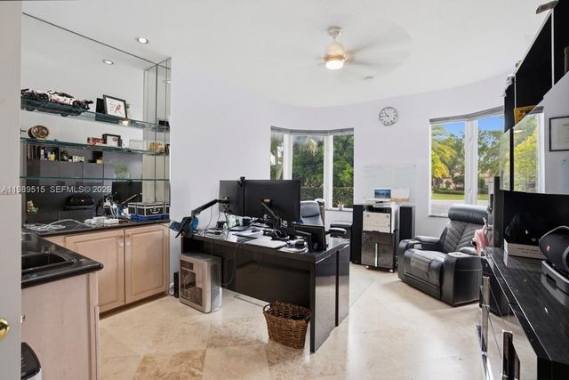 8179 Lakeview Drive, West Palm Beach, FL 33412