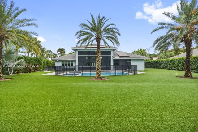 8179 Lakeview Drive, West Palm Beach, FL 33412