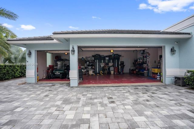 8179 Lakeview Drive, West Palm Beach, FL 33412