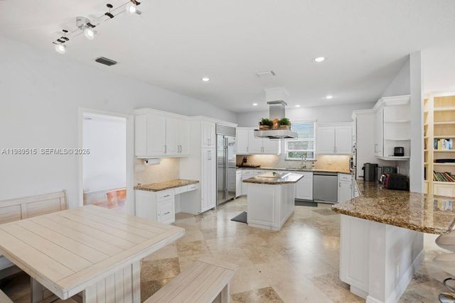 8179 Lakeview Drive, West Palm Beach, FL 33412