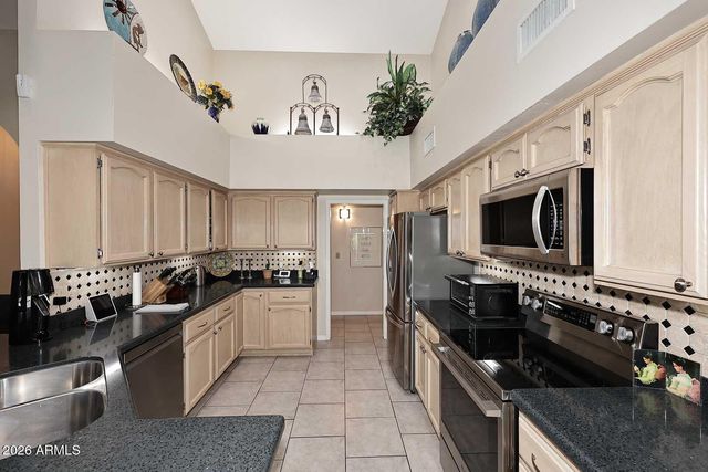 5402 E SHAW BUTTE Drive N, Scottsdale, AZ 85254